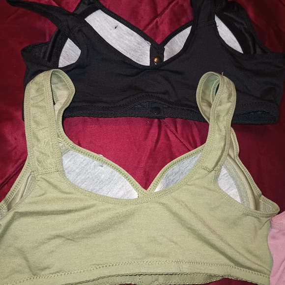 Bras - Picture 2 of 3